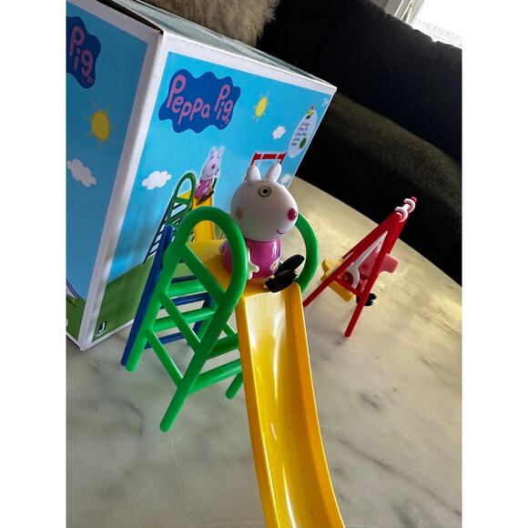 Preowned Peppa Pig and Susie Sheep Playground Fun - Picture 6 of 9